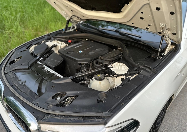 BMW Seria 5 cena 120900 przebieg: 189000, rok produkcji 2017 z Kraków małe 781